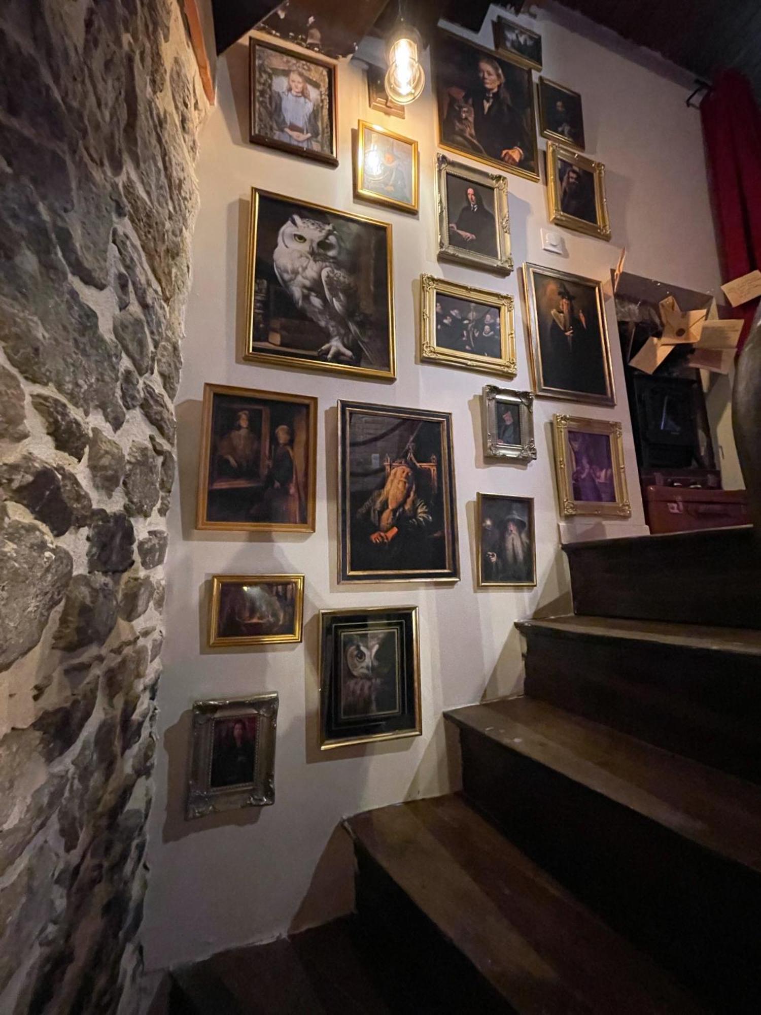Impasse Des Mysteres - La Maison Des Sorciers Lehon/Dinan Buitenkant foto